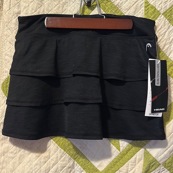 NWT HEAD Black Scallop Skort size small - Picture 2 of 5